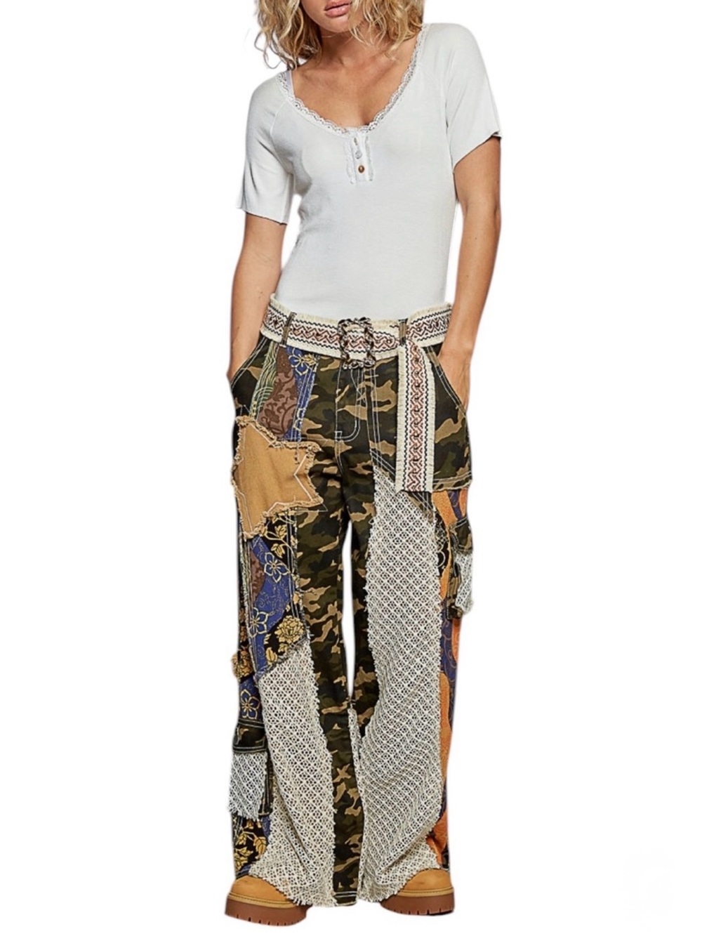 POL | Hunting Wives Camo Pants | NWOT | Medium - Picture 2 of 4